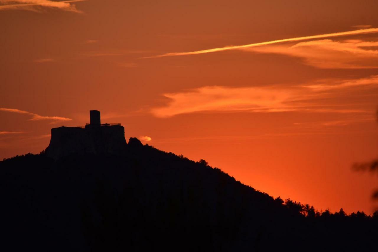 Podere Pian Di Cava Castelnuovo di Val di Cecina Exterior foto